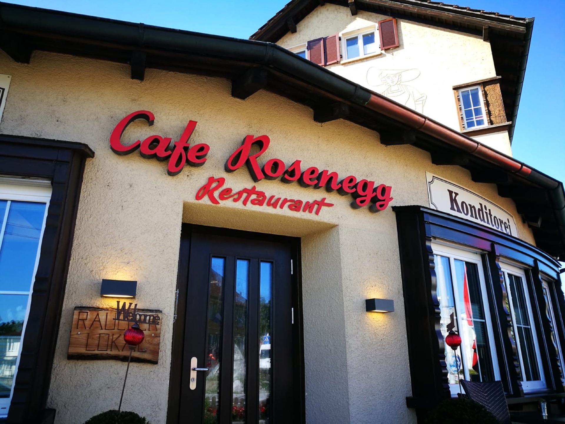 Eingang des Café Restaurant Rosenegg